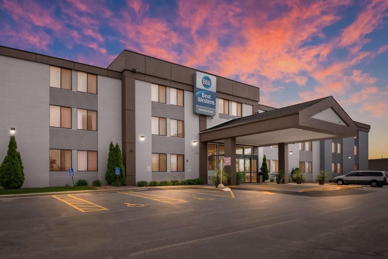 Best Western Waukesha Grand Pewaukee Екстер'єр фото